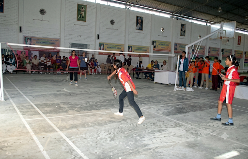 Badminton